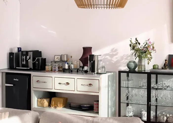 Bed & Breakfast Rajskie Jablka - Azyl Dla Doroslych 3*